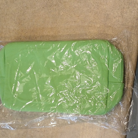 Valentino Make-Up Bag - Picture 10 of 10